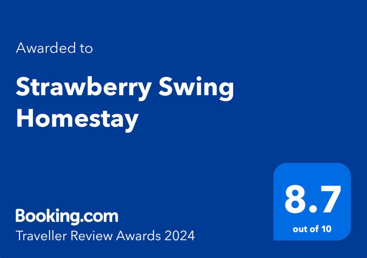 Strawberry Swing Homestay Guwahati Luaran gambar